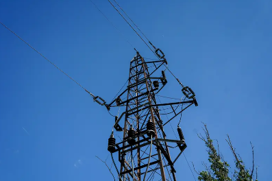 Une plongée technique approfondie dans les sectionneurs de lignes de transmission : des matériaux structurels à la prévention des pannes