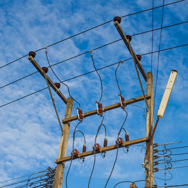 Analyse des causes de la défaillance du fusible à haute tension et de la combustion du plomb