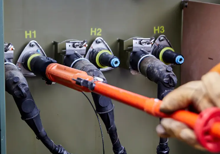 Un guide technique complet sur les systèmes de connecteurs et de prises séparables haute tension extérieurs