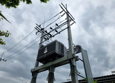 Ingénierie microstructurale de nouvelles varistations d'oxyde métallique (MOV) pour une tolérance de surtension à grande fréquence améliorée